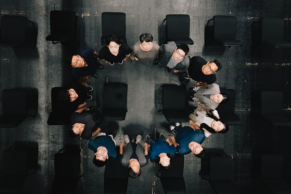 《島嶼上沒有四十四隻石獅子》將在實驗劇場打造一場將觀眾包圍在四維空間裡的全新聲響旅程。