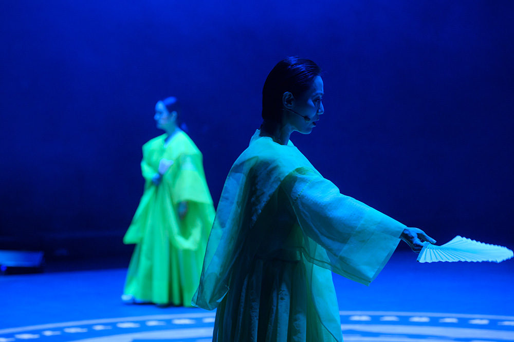 韓國國寶級說唱藝術「盤索里」為聯合國教科文組織無形文化資產，圖為《看．見沈清》演出片段。