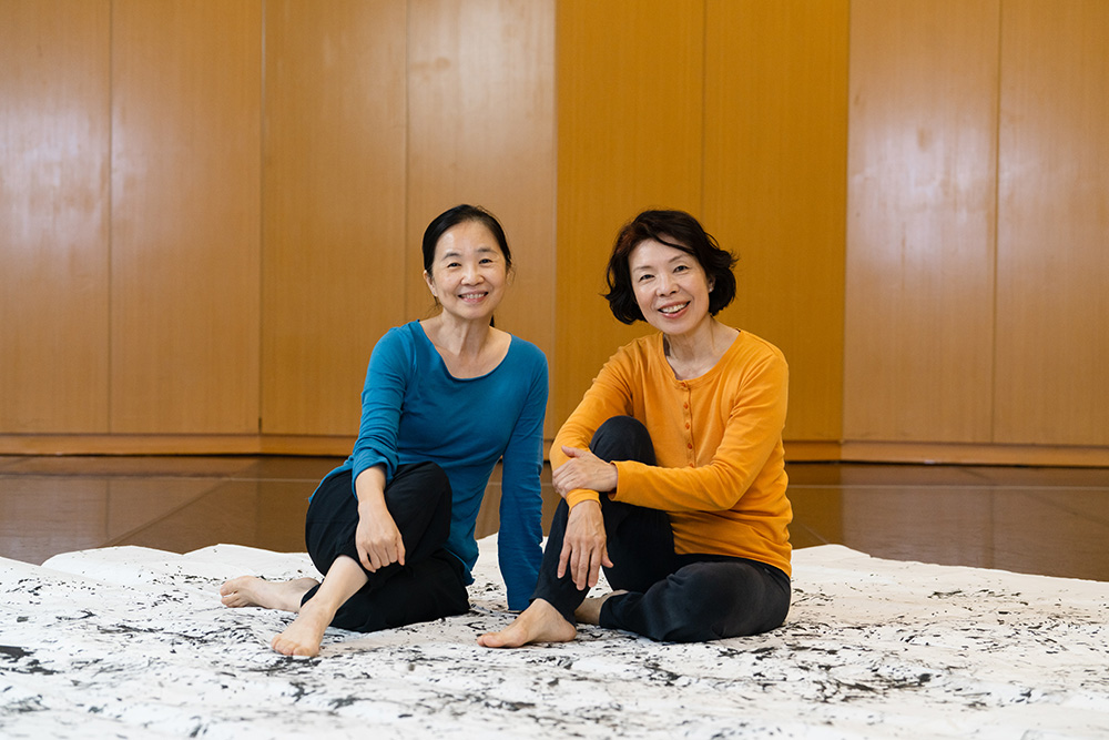 古名伸（右）與蘇安莉（左）