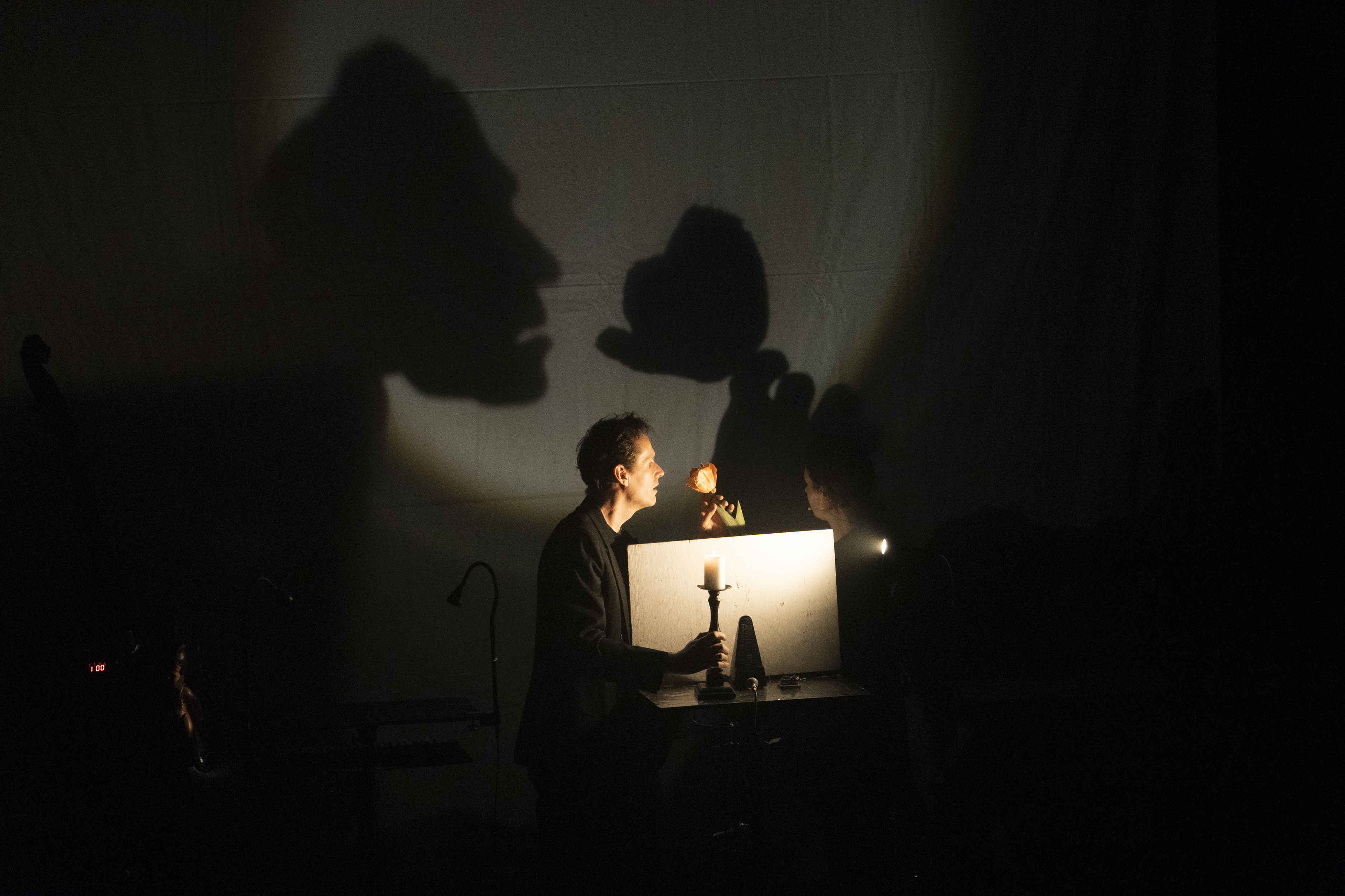 下北澤國際偶戲節演出：DAMUZA+Fekete Seretlek《EXIT》