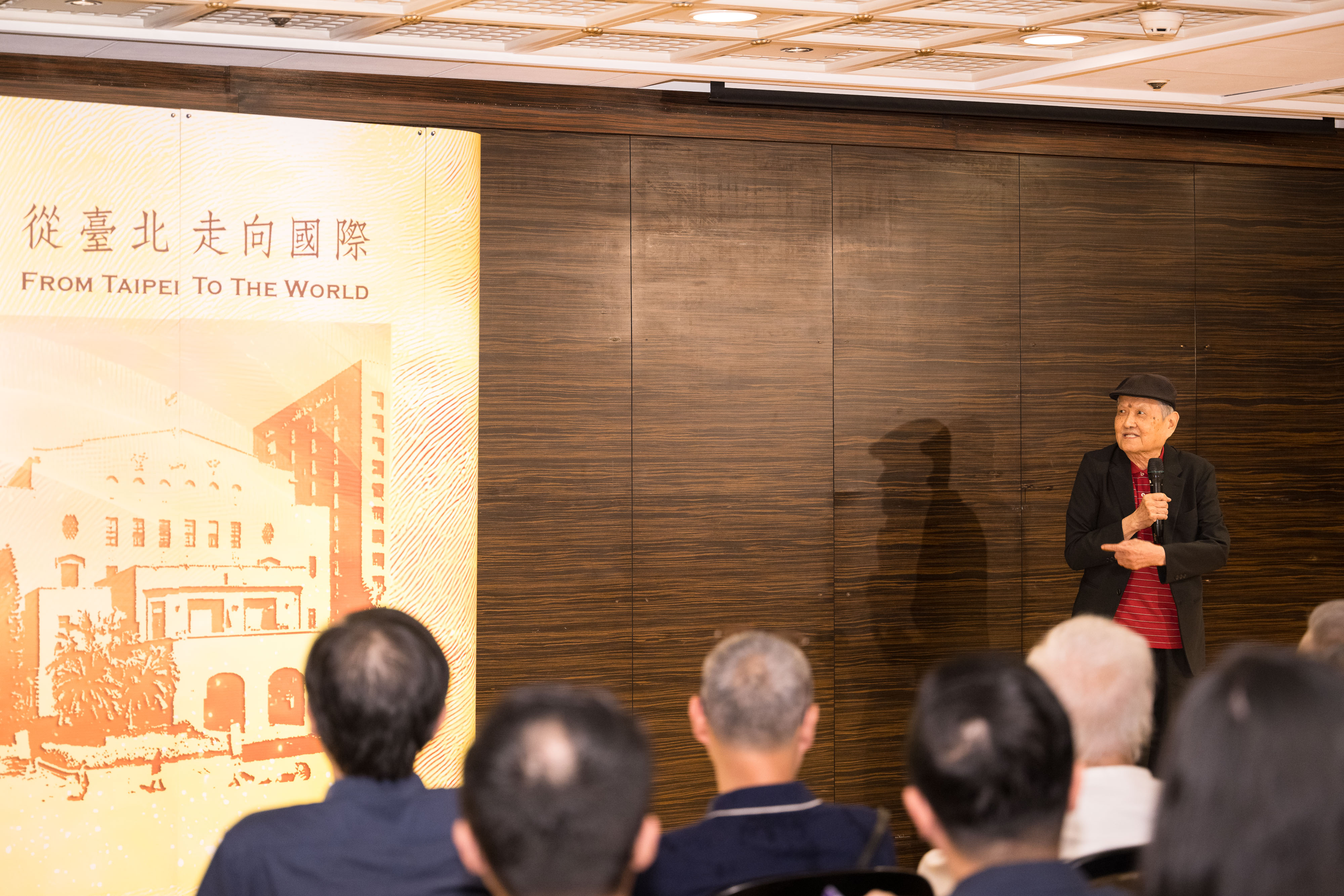 已屆87歲高齡的傳奇作曲家盧亮輝。