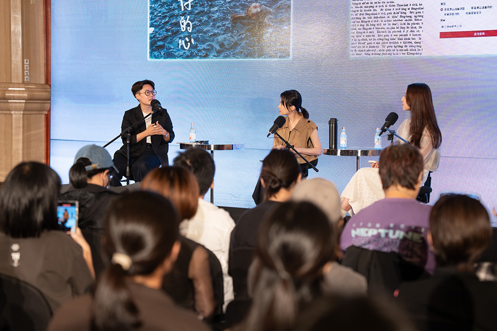 鄭宜農與温若喬以音樂與詩歌展開對話，分享台語創作的契機、語言細節的琢磨，以及如何拓展大眾對台語的想像。